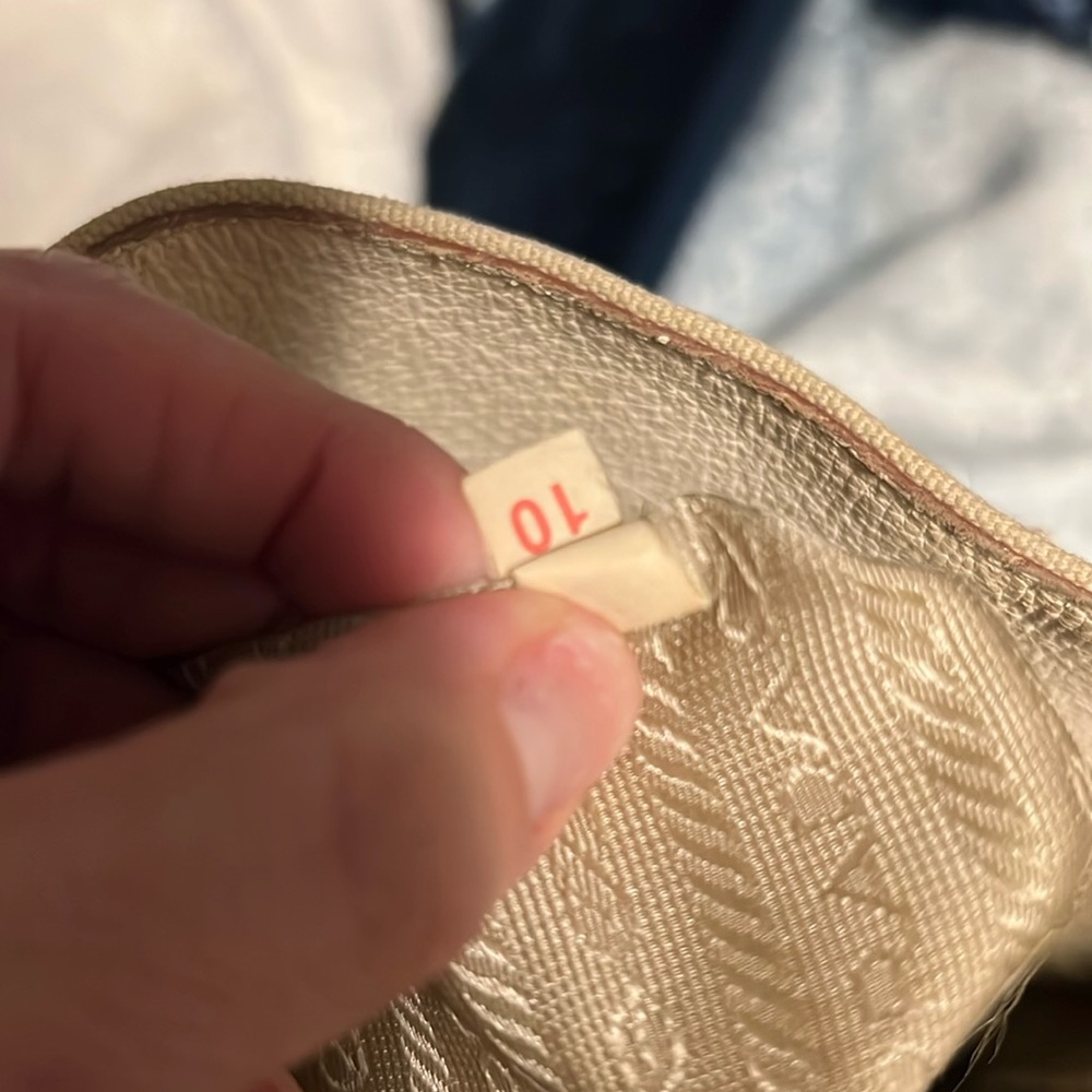 PRADA tote - Picture 16 of 17